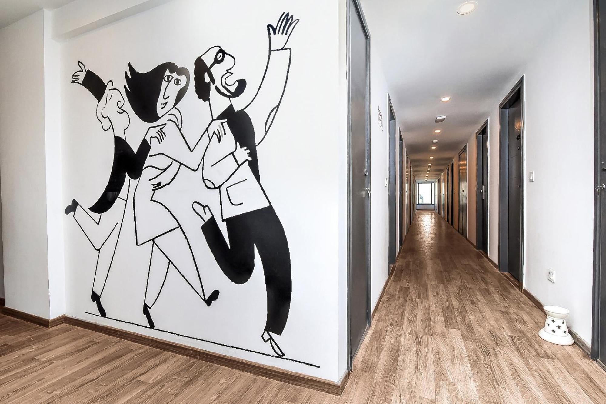 Hotel O Nova Rooms Surat Zewnętrze zdjęcie